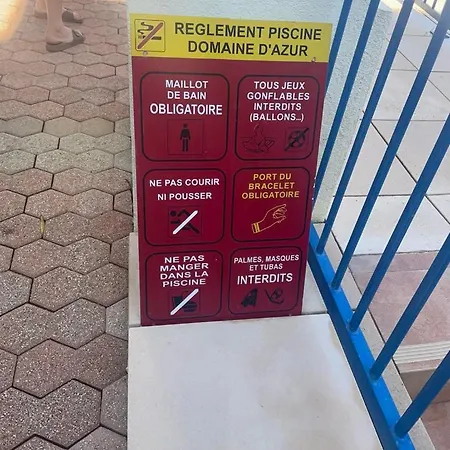 Hébergement de vacances Petite Maison Climatisée 35 M2 Avec Piscine-le Lavandou-plage 700 M