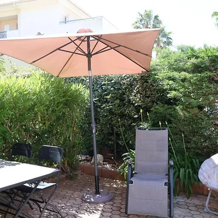 Mazet Climatise Avec Piscine A 700m, Bormes * 勒拉旺杜