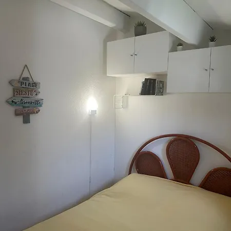 Location Bord De A 700m Avec Piscine Le Lavandou