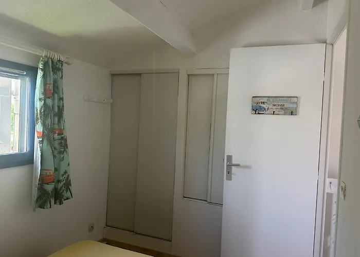 Prázdninový dům Location Bord De A 700m Avec Piscine *